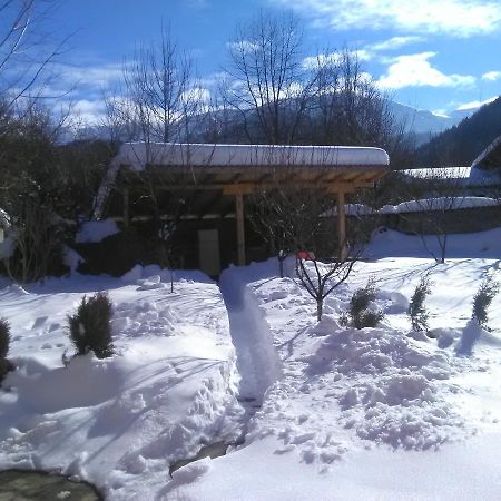 אפרילצי Villa Lilia מראה חיצוני תמונה