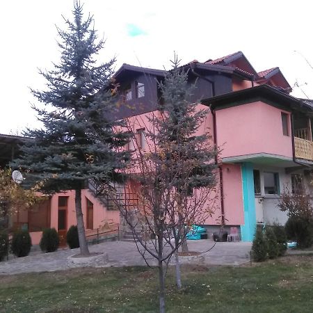 אפרילצי Villa Lilia מראה חיצוני תמונה