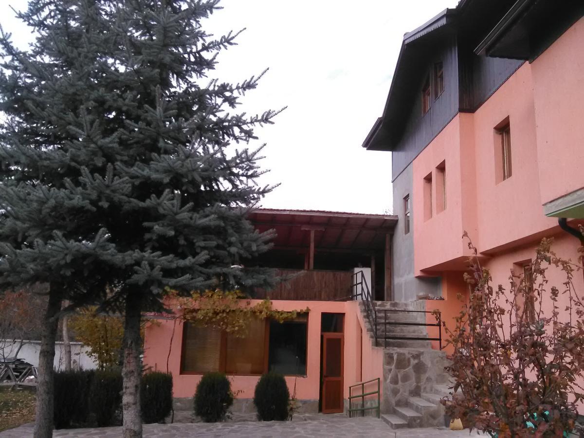 אפרילצי Villa Lilia מראה חיצוני תמונה
